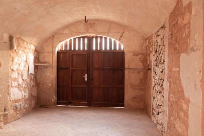 Image No.19-6 Bed House for sale