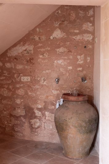 Image No.20-6 Bed House for sale