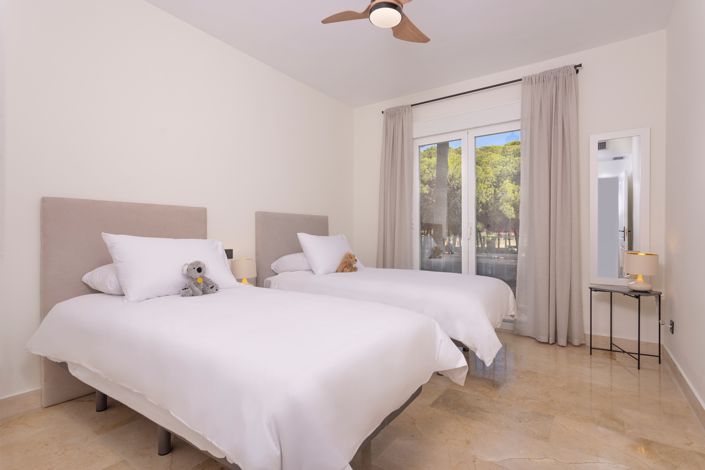 Image No.14-3 Bed Apartment for sale