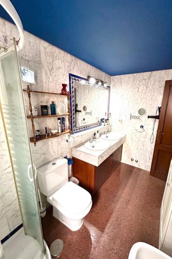 Image No.14-4 Bed Flat for sale