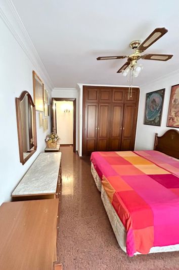 Image No.17-4 Bed Flat for sale