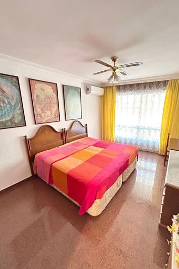 Image No.3-4 Bed Flat for sale