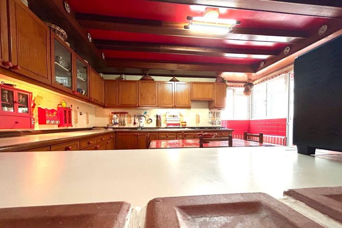 Image No.6-4 Bed Flat for sale