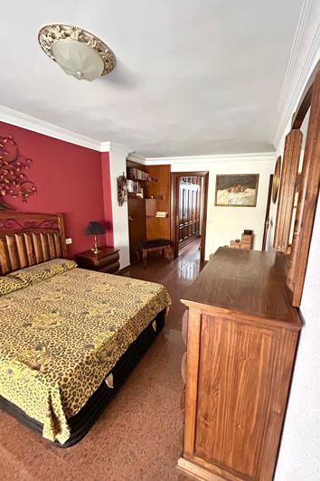 Image No.7-4 Bed Flat for sale