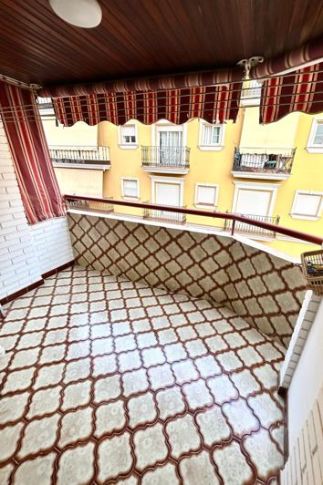 Image No.9-4 Bed Flat for sale