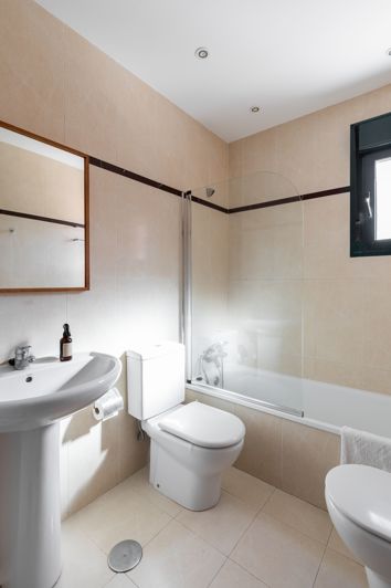 Image No.14-2 Bed Apartment for sale