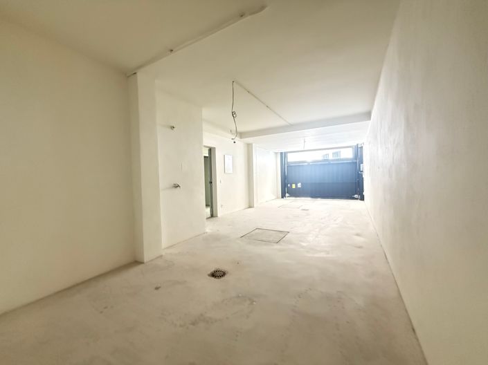 Image No.28-4 Bed Townhouse for sale