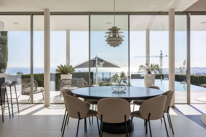 Image No.4-4 Bed Villa for sale