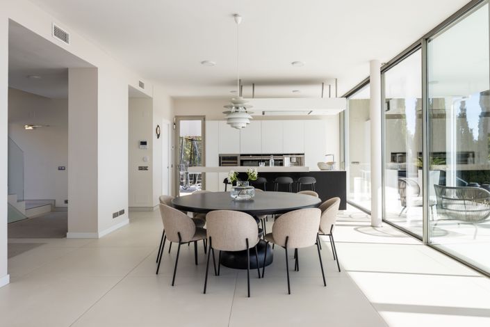 Image No.7-4 Bed Villa for sale