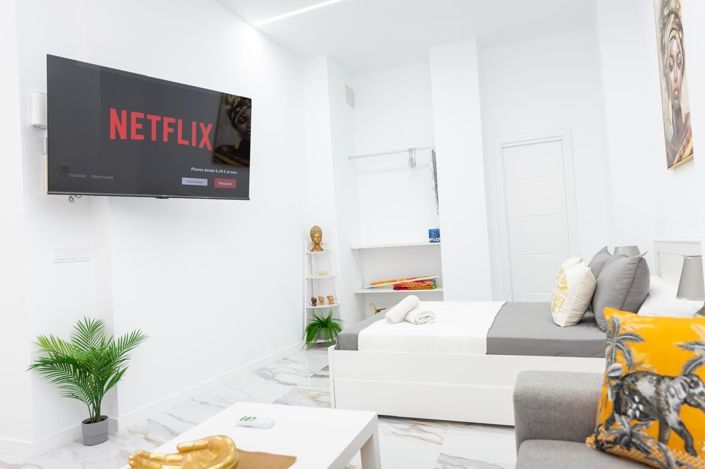 Image No.2-Studio for sale