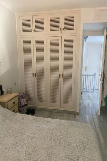 Image No.14-4 Bed Townhouse for sale