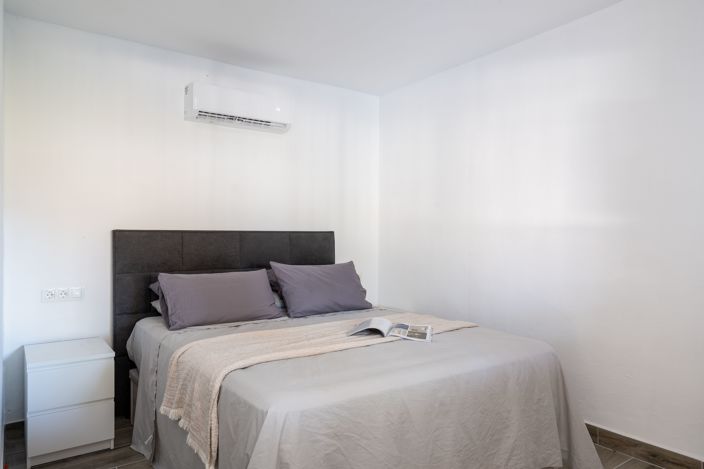 Image No.17-2 Bed Finca for sale