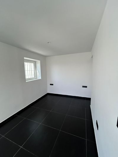 Image No.25-4 Bed Villa for sale