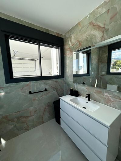 Image No.30-4 Bed Villa for sale