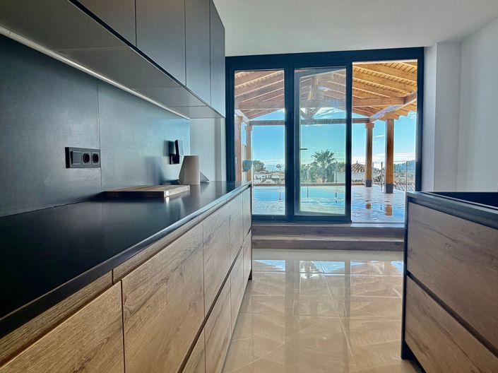 Image No.30-4 Bed Villa for sale