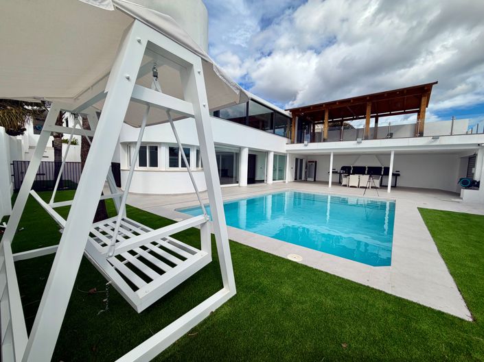 Image No.6-4 Bed Villa for sale