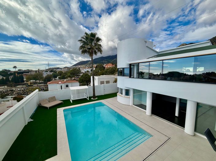 Image No.8-4 Bed Villa for sale