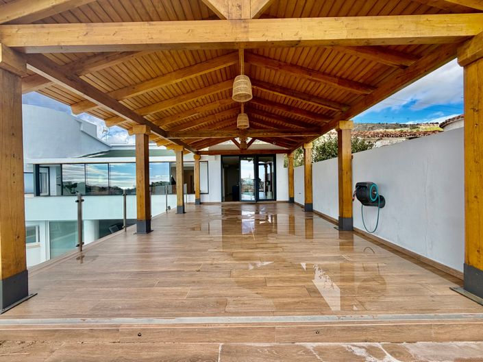 Image No.9-4 Bed Villa for sale