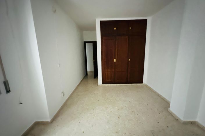 Image No.6-3 Bed Apartment for sale