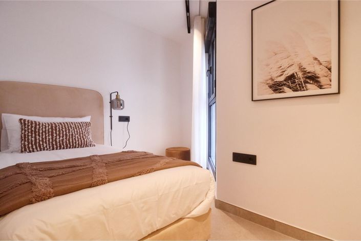 Image No.12-3 Bed Apartment for sale