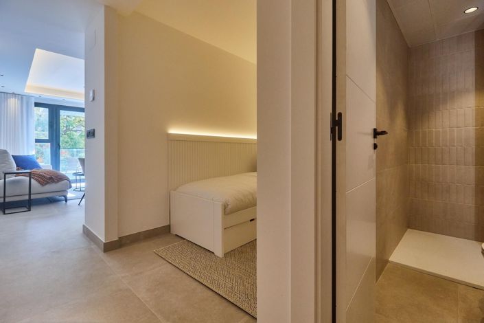 Image No.11-2 Bed Apartment for sale