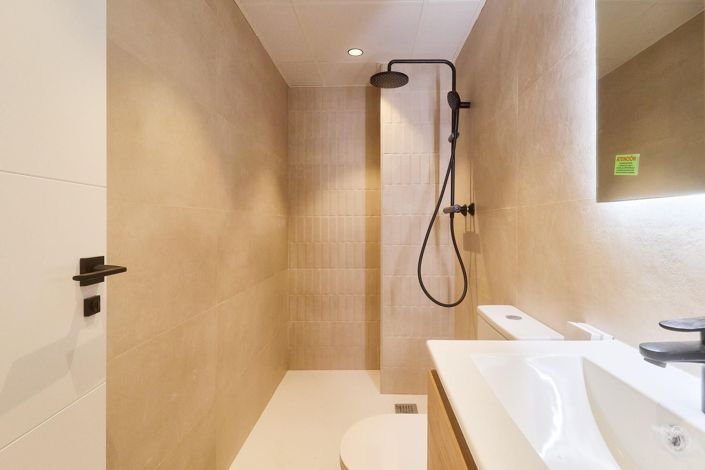 Image No.20-2 Bed Apartment for sale