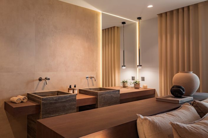 Image No.13-4 Bed Townhouse for sale