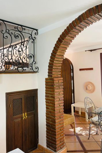 Image No.27-6 Bed Villa for sale