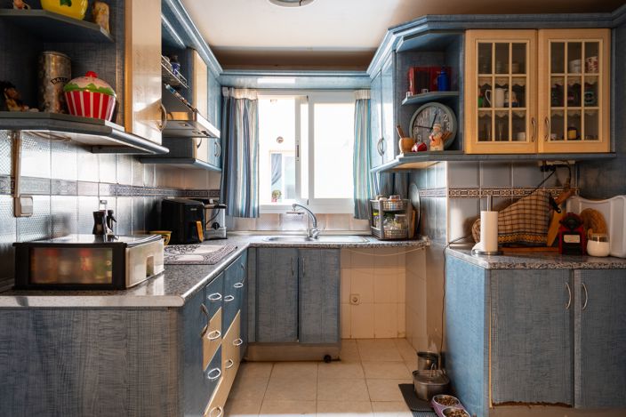 Image No.11-3 Bed Flat for sale