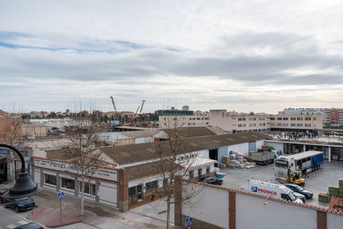 Image No.9-3 Bed Flat for sale