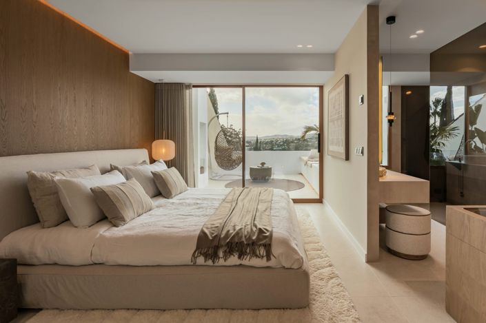 Image No.13-3 Bed Townhouse for sale