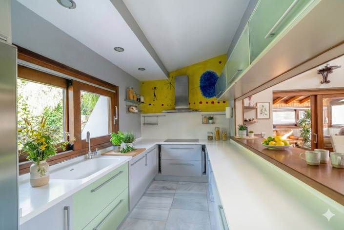 Image No.4-7 Bed Villa for sale