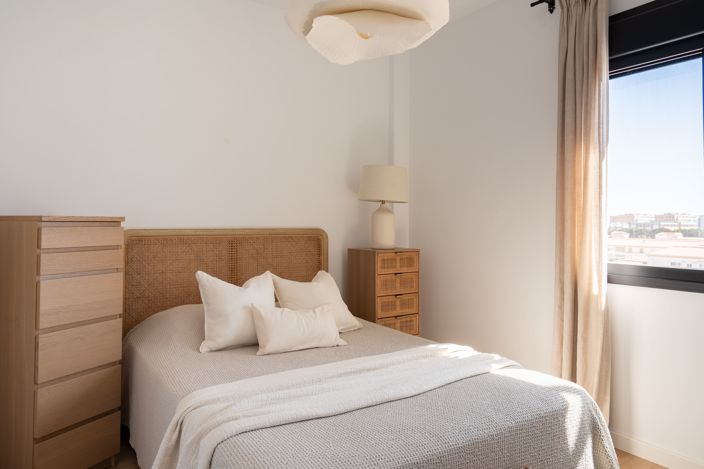 Image No.17-2 Bed Apartment for sale