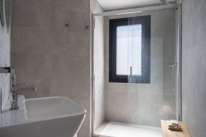 Image No.21-2 Bed Apartment for sale