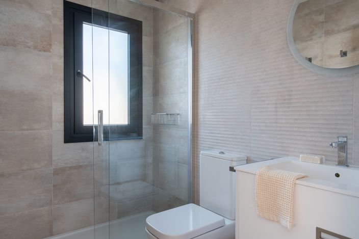 Image No.23-2 Bed Apartment for sale