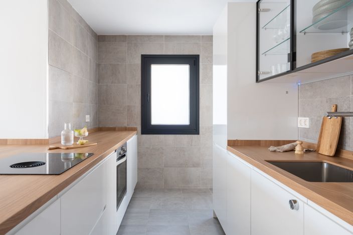 Image No.10-2 Bed Apartment for sale