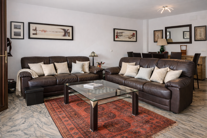 Image No.22-4 Bed Townhouse for sale