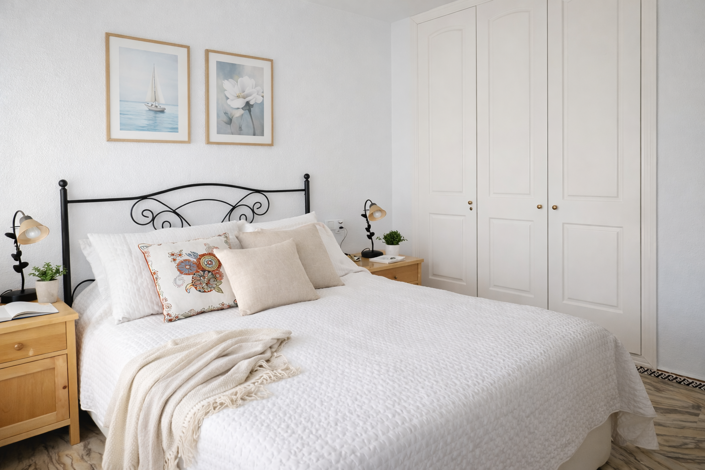 Image No.26-4 Bed Townhouse for sale