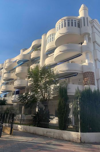 Image No.20-3 Bed Apartment for sale