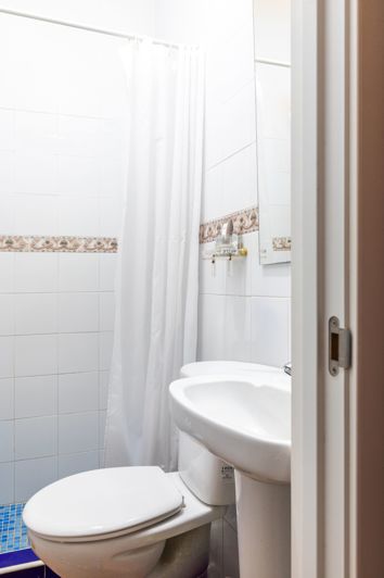 Image No.10-1 Bed Townhouse for sale