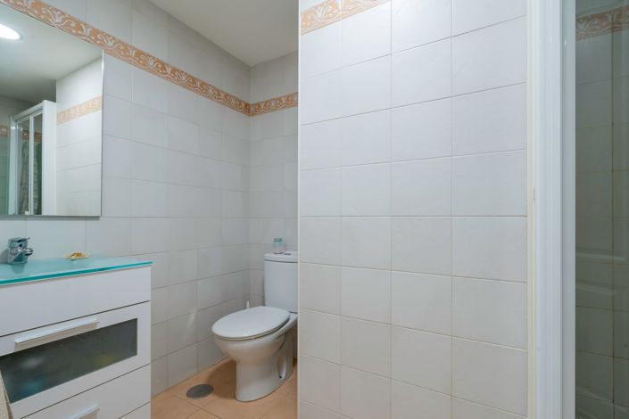 Image No.20-3 Bed Apartment for sale