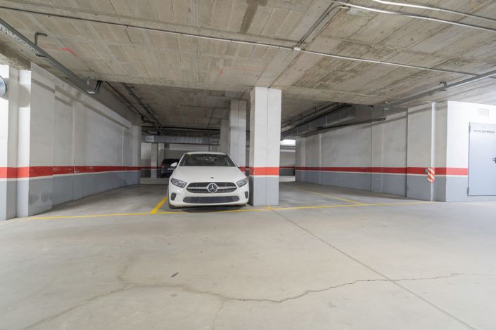 Image No.21-3 Bed Apartment for sale