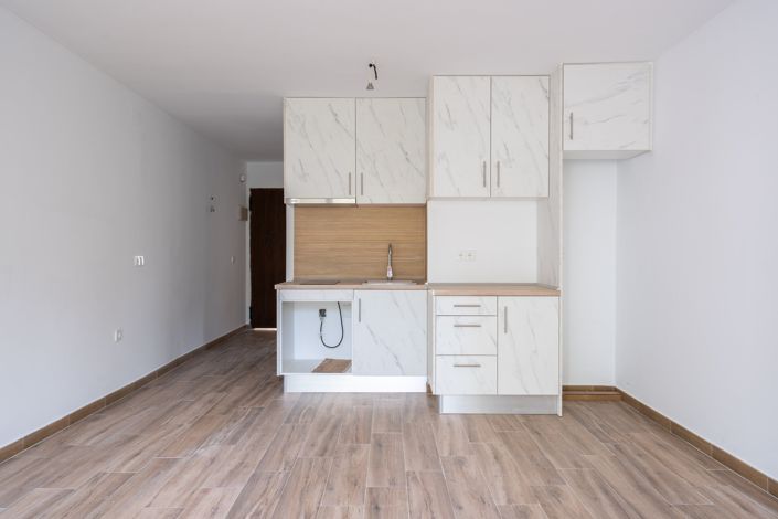 Image No.10-1 Bed Apartment for sale