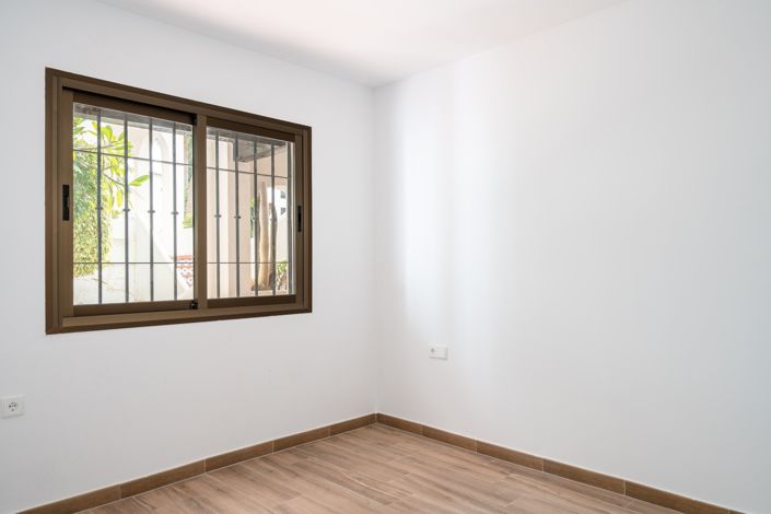 Image No.13-1 Bed Apartment for sale