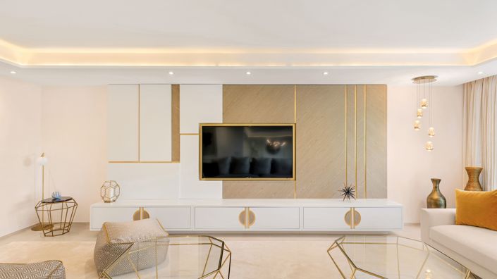 Image No.5-8 Bed Villa for sale