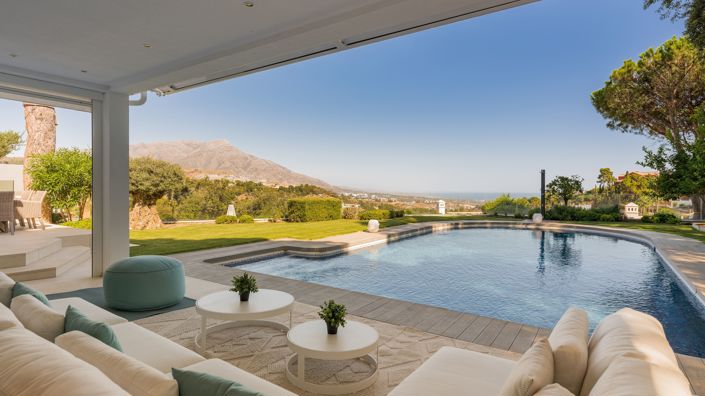 Image No.9-8 Bed Villa for sale