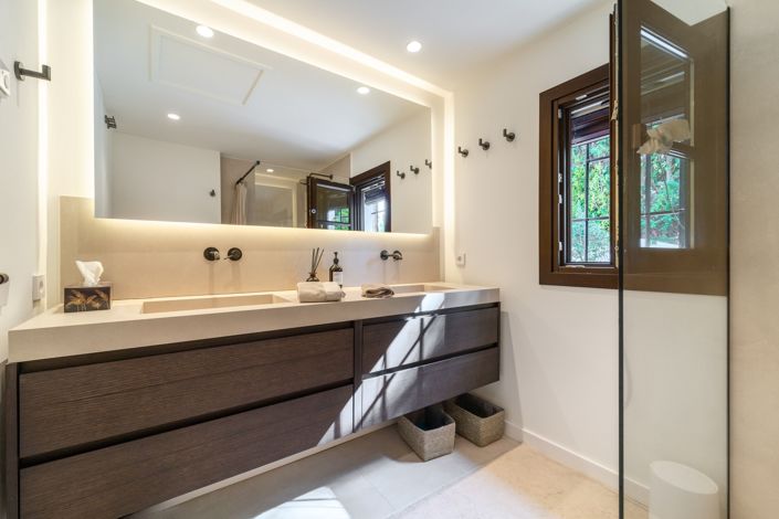 Image No.7-2 Bed Townhouse for sale