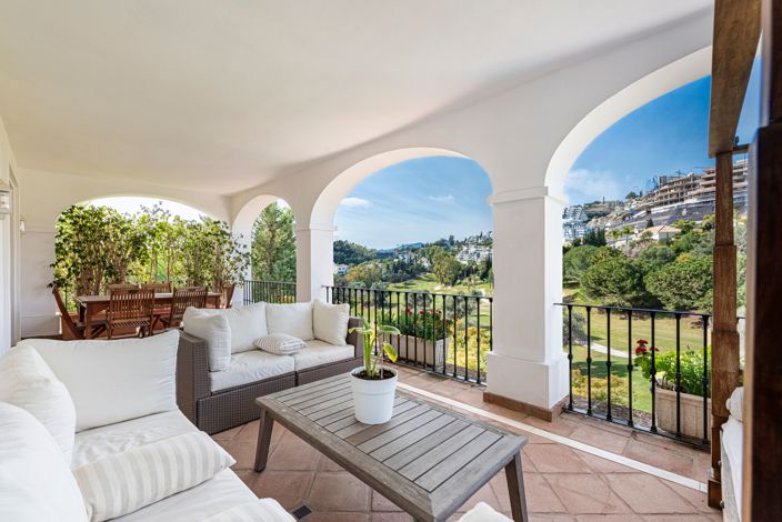 Image No.3-4 Bed Villa for sale