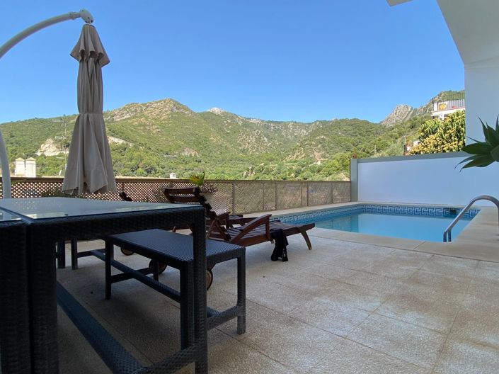 Image No.7-5 Bed Townhouse for sale