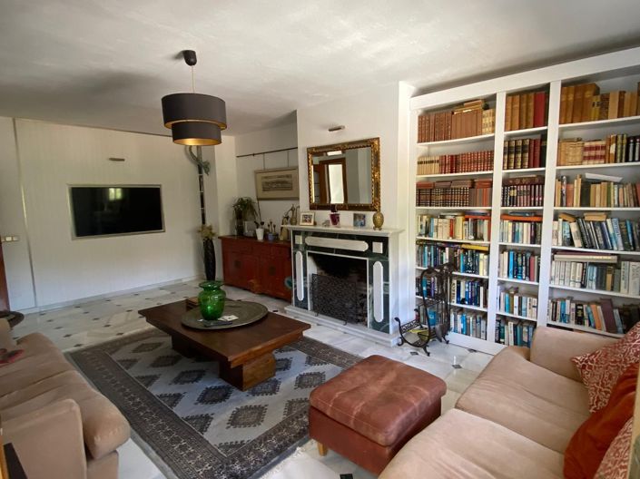 Image No.8-5 Bed Townhouse for sale